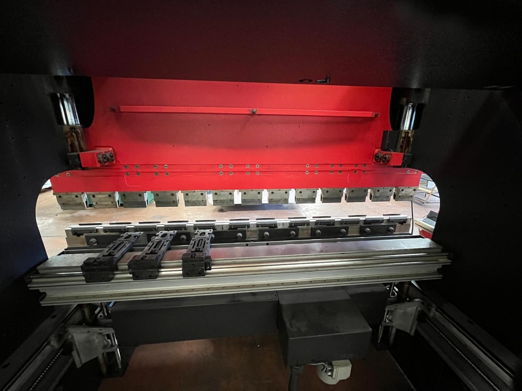 PRESSE PLIEUSE AMADA HFT 80-25