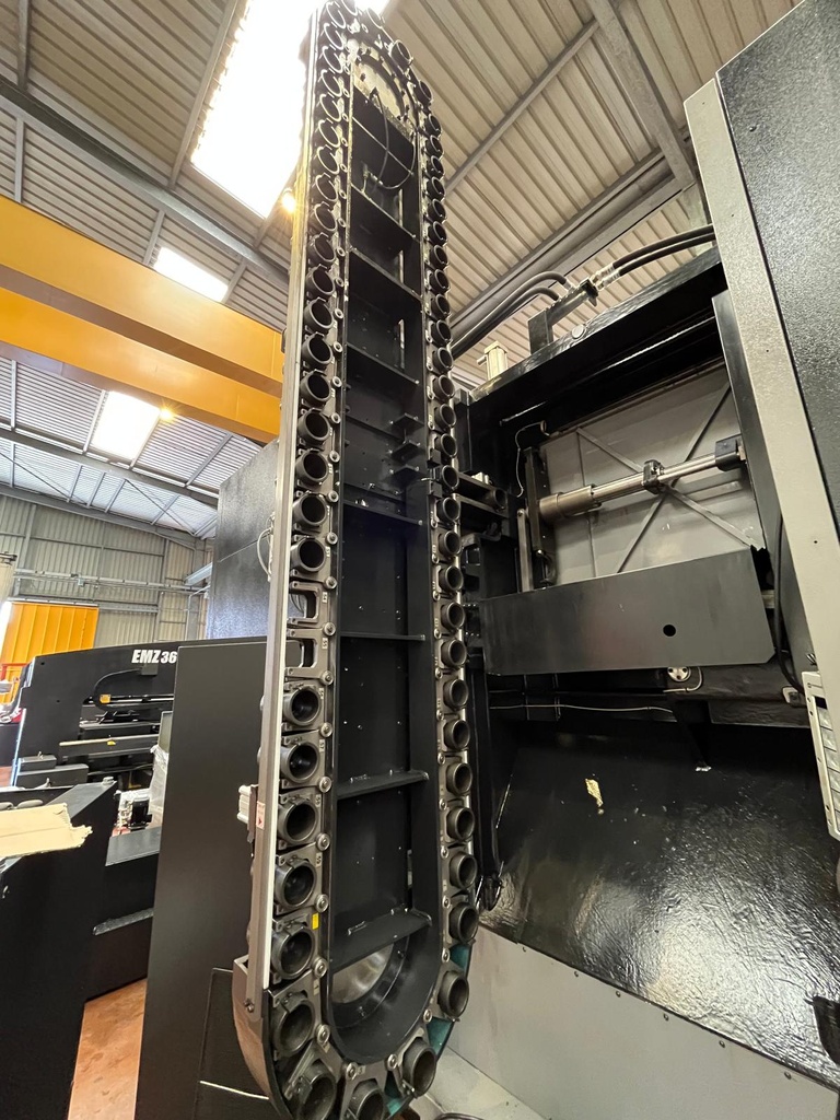 CENTRE USINAGE VERTICAL OKK HM630