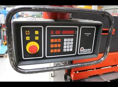 pupitre amada gps 1230.webp