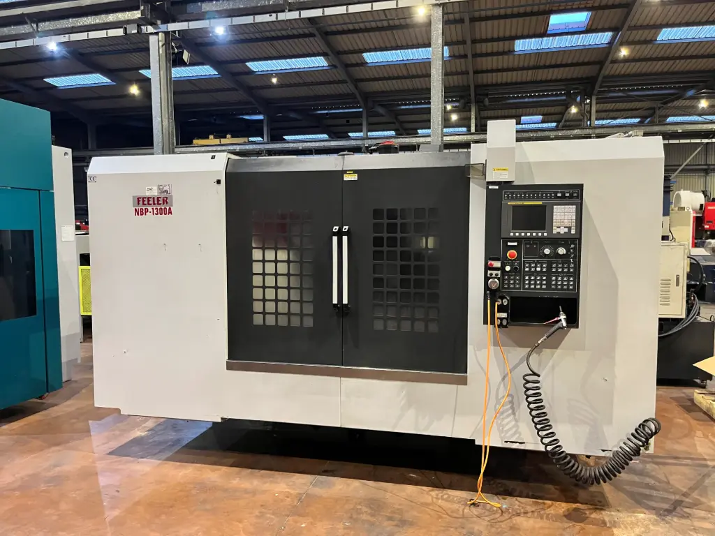  CENTRE D'USINAGE VERTICAL FEELER NBP 1300A