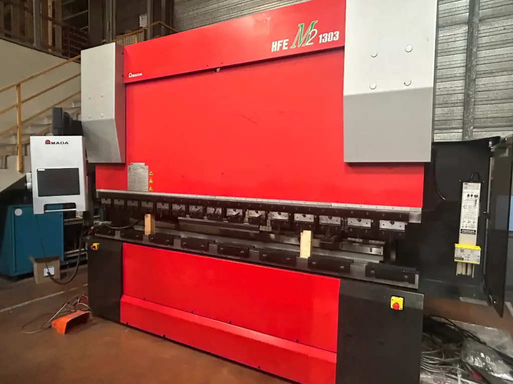 PRESSE PLIEUSE CNC AMADA HFE M2 1303