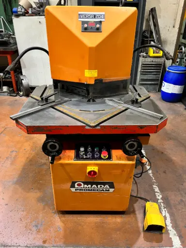 [T26016] ENCOCHEUSE AMADA  VERSA 204 Angle variable