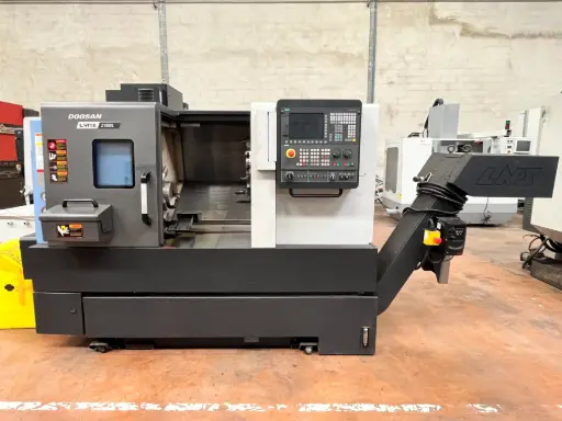 [T26045] TOUR DOOSAN LYNX 2100 LB